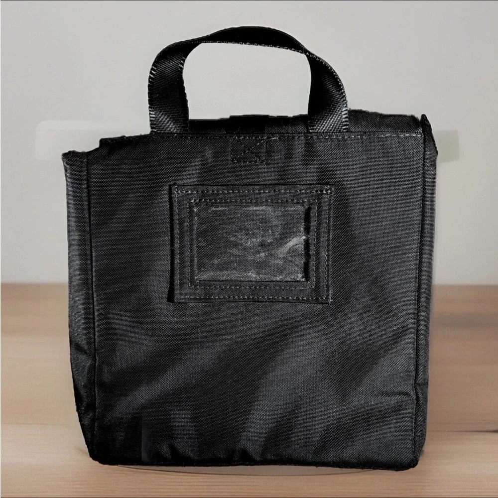 VERA BRADLEY Lunch Bag Adult 9x9 Black Insulated Fold Over Lighten Up Lunch Tote